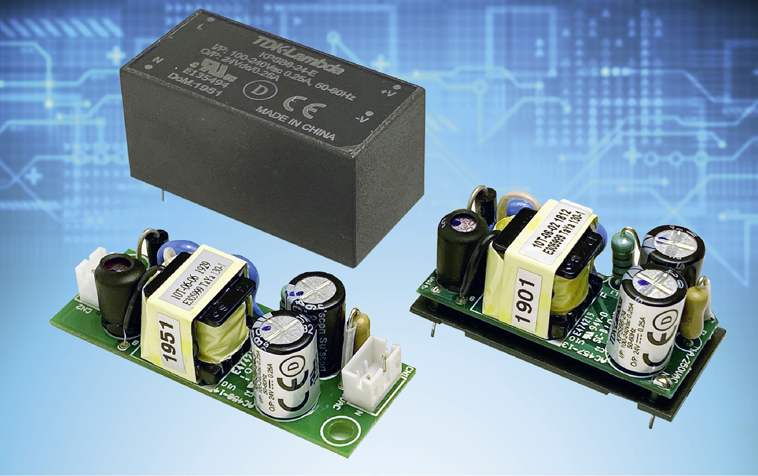 Compact power supply for PCB mounting